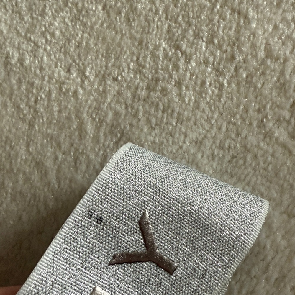 Givenchy Metallic Ribbon - Picture 5 of 7